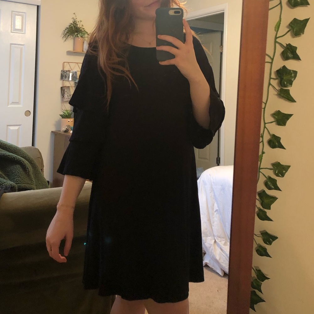 Cute Black Dress, with layered sleeves!